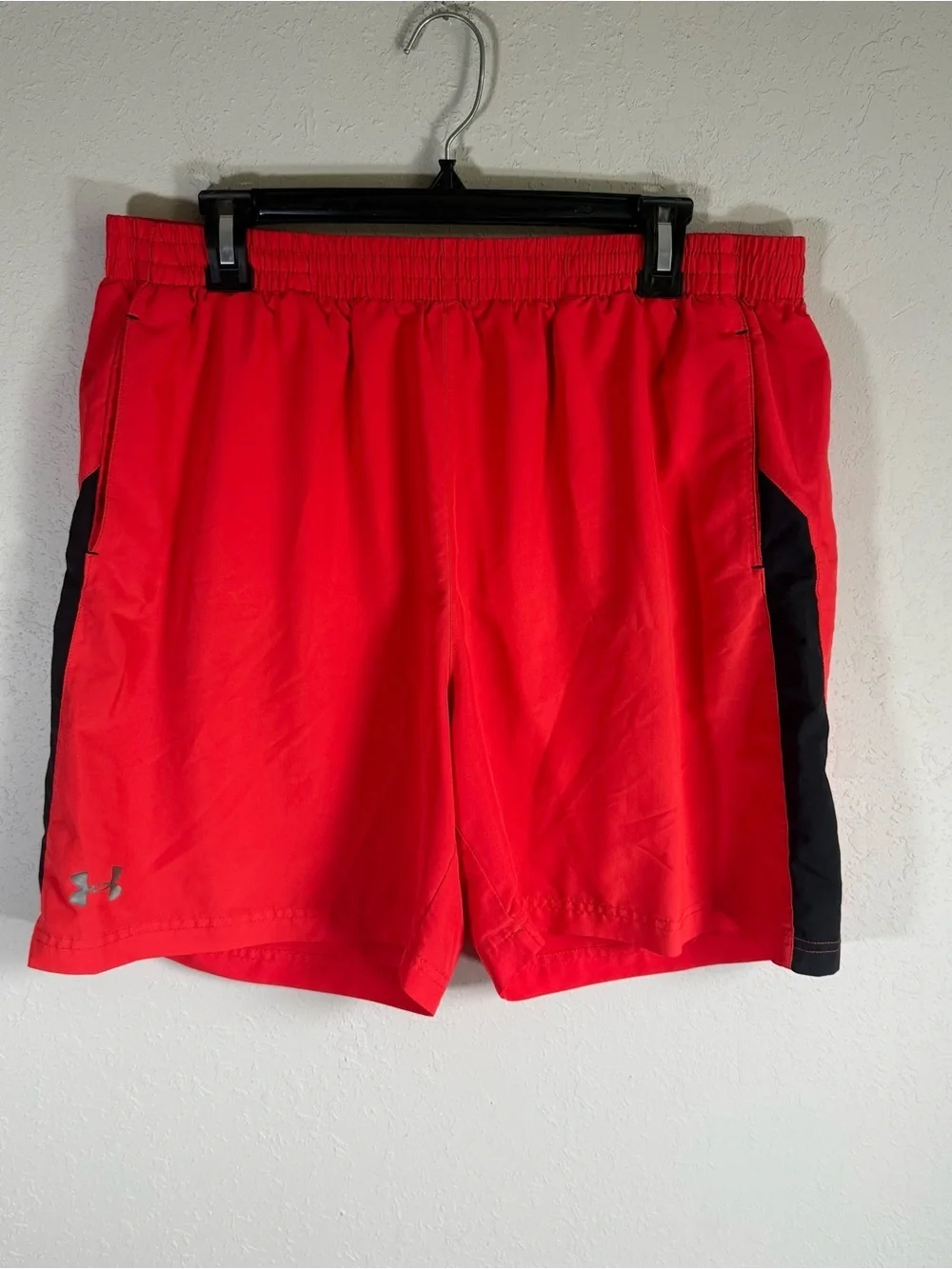 Men’s Red Under Armour Lightweight Activewear Running Workout Athletic Shorts